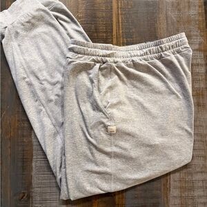 Vuori Women’s Performance Joggers